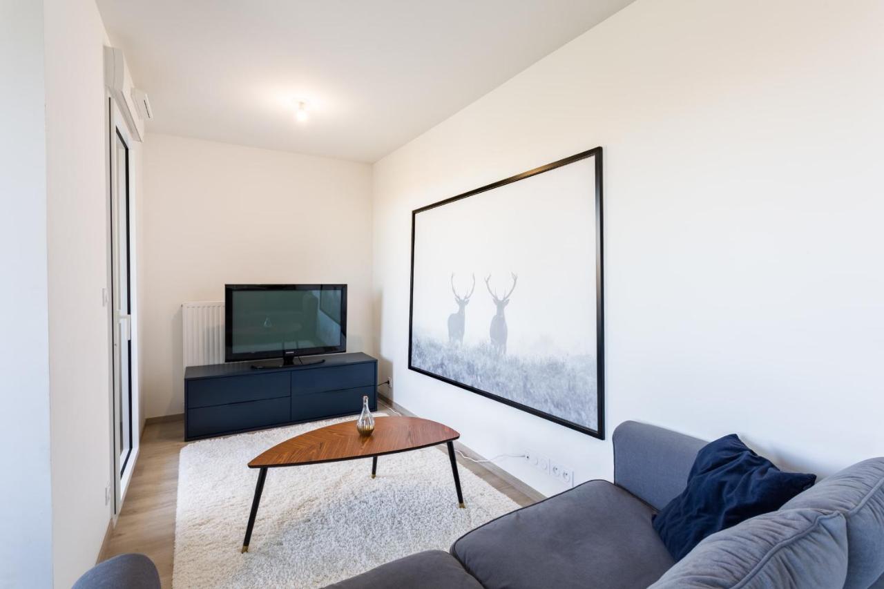 Le Rio, Appartement Avec Terrasse & Parking Ренн Экстерьер фото